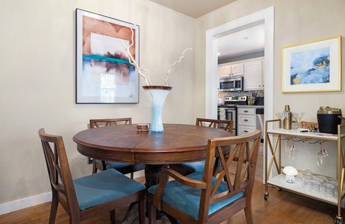 Downtown House | The Green Door Hideaway