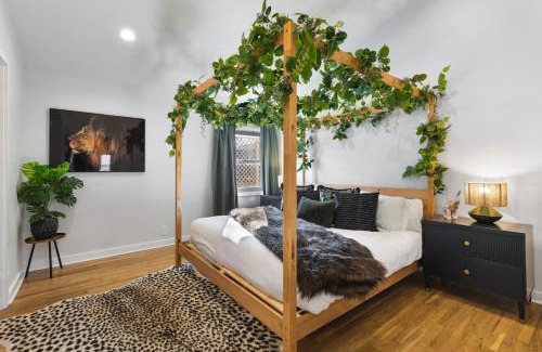Greenwood House | The Green Jungle - Near Restaurants, Coffee and Bars