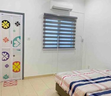 Semenyih House | The Green Semenyih Homestay Family Suites 14 PAX