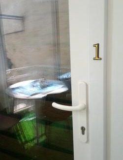 Bucharest City-Centre Apartment | THE GREEN STUDIO