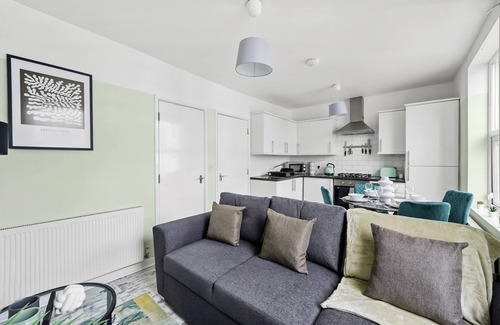 Bristol Apartment | The Green Suite in Bristol City Centre