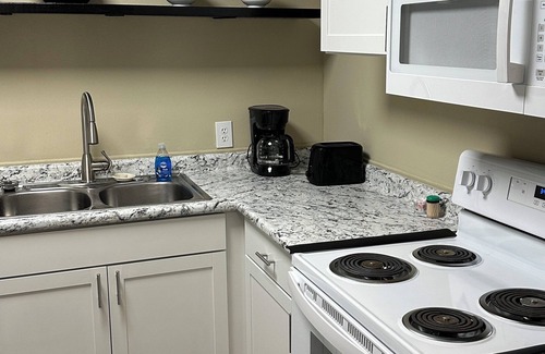 Highlands - Perkins House | The Greenfield: 2-bedroom townhome close to LSU