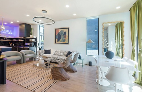 Music Row Apartment | The Grove #11 by AvantStay | Private Patio+Near DT
