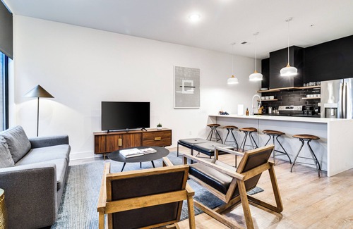 Music Row Apartment | The Grove #4 by AvantStay | Perfect Music Row Location