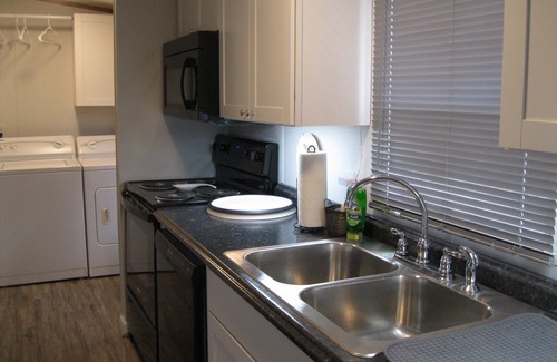 Lexington House | The Guest House at Woody Farms - Longer Stays, Professionals & Little League