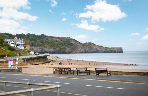 Sandsend House | The Haggs