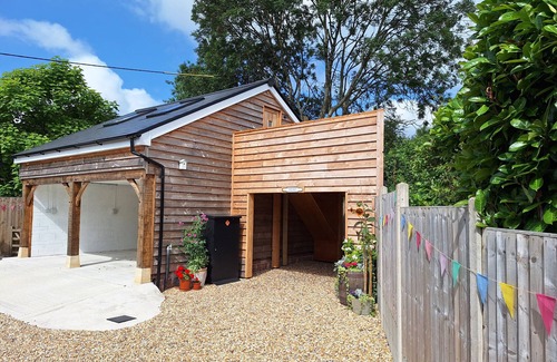 Maiden Newton Cottage | THE HALT, romantic in Maiden Newton