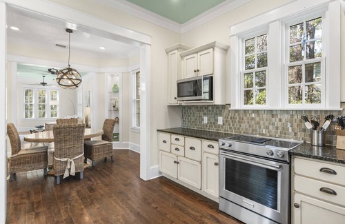 Hammocks of Seagrove House | The Hammocks in Old Seagrove - Gated Neighborhood with Community Pool - 4 Bikes Included