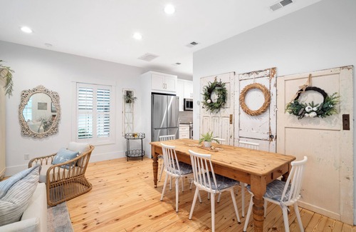 Port Royal House | The Happy Place - Renovated + Walkable in the heart of Port Royal