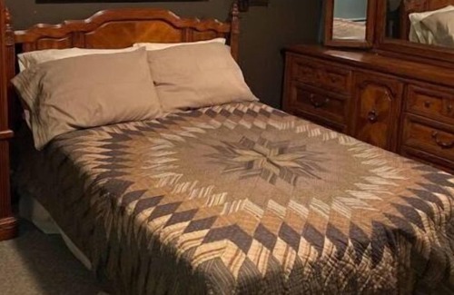 Winter Cabin | The Happy Porcupine Cottage - ATV, Hiking, Fishing, Relaxation and Supper Clubs!