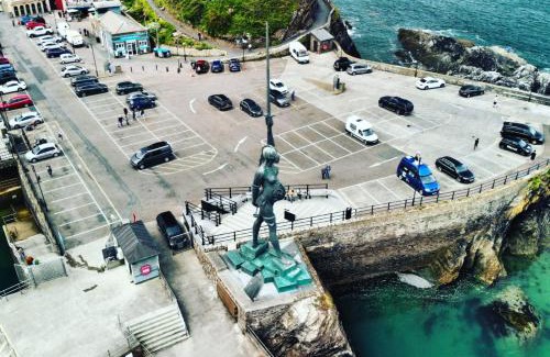 Hele Hotel | The Harbour Lights