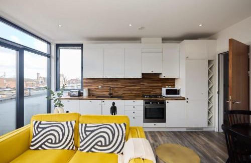 Harlesden Apartment | The Harlesden Classic - Lovely 2BDR Flat with Balcony