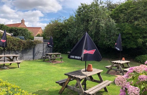 Stalham Bed & Breakfast | The Harnser