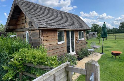 Brackley House | The Hat's Hut