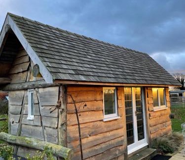 Brackley House | The Hat's Hut