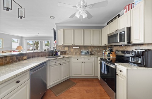 Cornelius Condo | The Haven - Lake Norman Vacation Rental - Lake views w/upscale accommodations