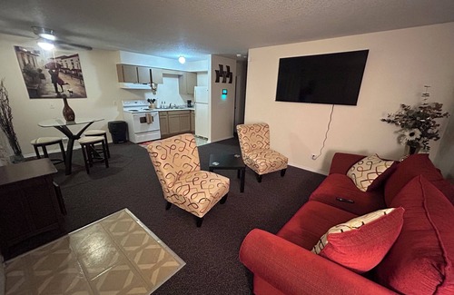 Terrace Park Apartment | The Haven near Busch Gardens