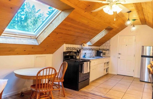 West Village Apartment | The Hawk’s Nest is the perfect location for a romantic getaway or a small family vacation