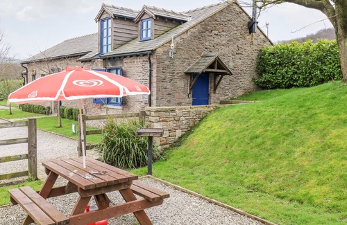 High Peak Cottage | The Hay Barn