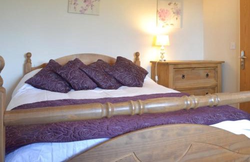 Broad Hinton House | The Hayloft - 28836