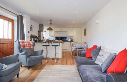 Sticker Cottage | THE HAYLOFT, pet friendly, with a garden in Sticker