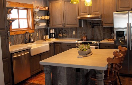 Pony House | The Henry House in Historic Pony Montana
