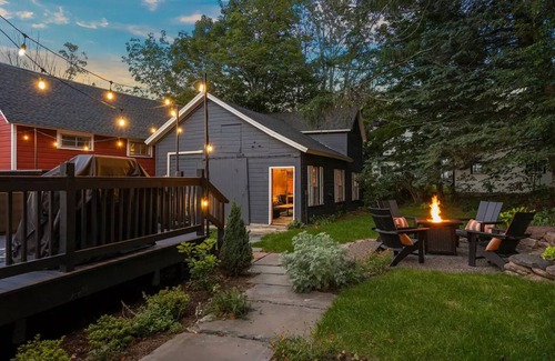 Hensonville House | The Hensonville Honeypot - Hottub, Movie Theatre & Mountain Bikes!