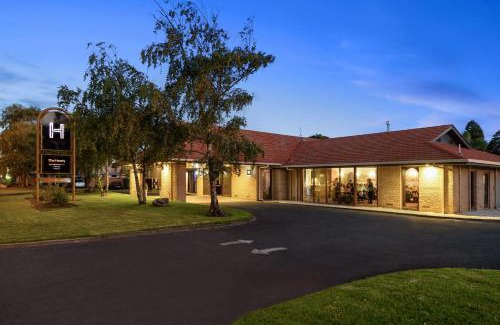 Mount Gambier Hotel | The Henty