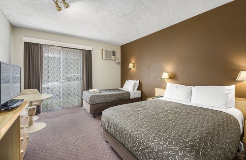 Mount Gambier Hotel | The Henty