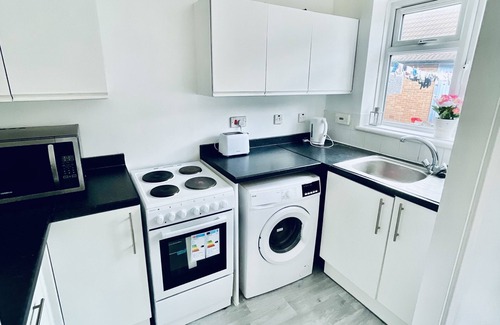Dartford House | The Herald ! 3 Bedroom Lovely House Apartment Dartford-7 Minutes From Bluewater