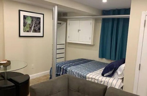 South Side Apartment | The Hidden Gem