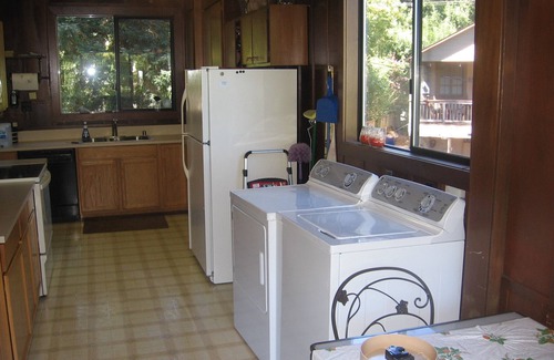 Guerneville Cabin | The Hideaway: 4 Bedroom Russian River FRONT Cabin in Guerneville w/PRIVATE DOCK