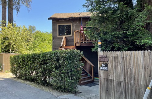 Guerneville Cabin | The Hideaway: 4 Bedroom Russian River FRONT Cabin in Guerneville w/PRIVATE DOCK