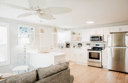 Surf City Apartment | The Hideaway A- Beach - Dog Friendly - Playset - Bikes - Fenced in Yard