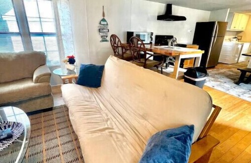 Myrtle Grove House | The Hideaway, Cozy pet friendly place to stay minutes to the beach.