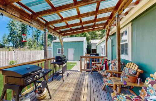 Shelton House | The Hideaway on the Lake