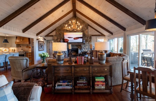 Highlands House | The High House - an amazing 5 STAR LUXE mountain retreat in Highlands/Cashiers