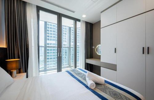 Hang Xanh Hotel | The High Luxury Apartment by Isabelle