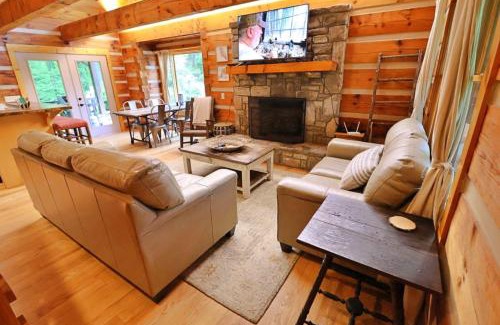 Cherokee House | The Highland