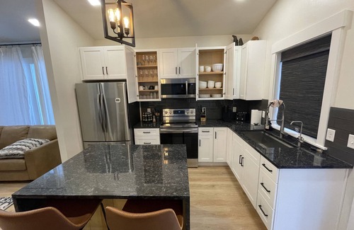 Garden Valley Cabin | The Highlander, a beautiful cozy modern cabin at Terrace Lakes Resort.