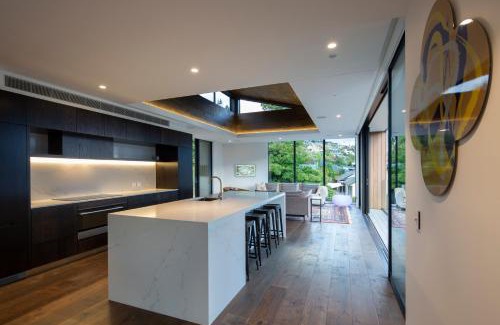 Queenstown City Centre Villa | The Hill Residence by Sotheby's Luxury Rental Homes