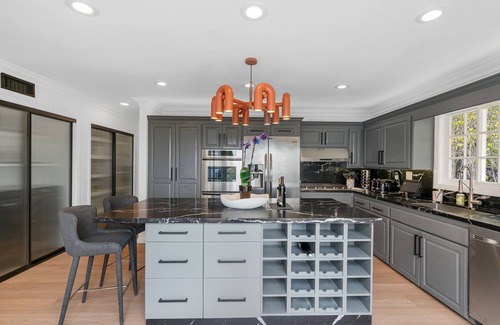 Hollywood Hills West Villa | The Hilldale Villa