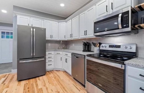 Sodus Point House | The Hillside House offers a great getaway for family and friends.n