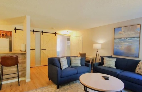 Acme Condo | The Hilltop Haven Backs to GTR's Bear Golf Course