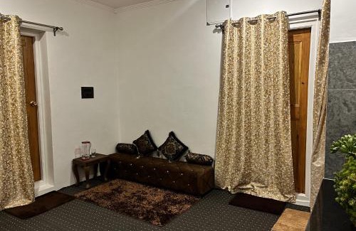 Srinagar House | The Himalayan Nest