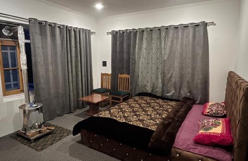 Srinagar House | The Himalayan Nest