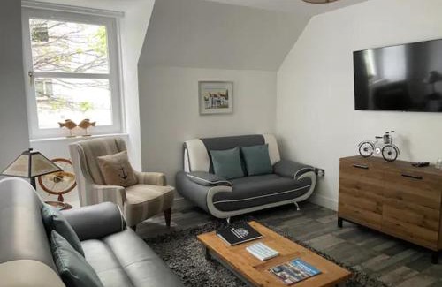 Kinghorn Apartment | The Holiday Hoose
