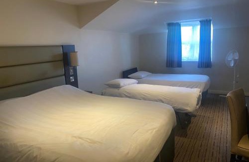 Little Leigh Hotel | The Hollybush
