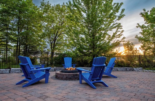 Cherry Valley House | The Hollyhock - 23 Farm View