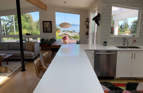 Cordova Bay House | The Home on Abbey Road